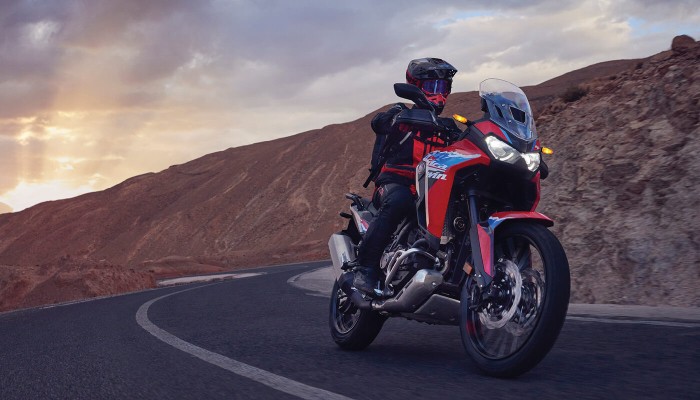 crf1100africatwin-dct-product-page-zig-zag-img1-1400x800-01