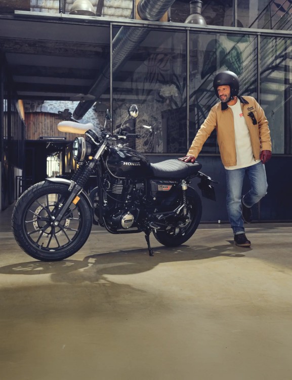 gb350s-product-styling-page-content-banner-mobile-img2-1600x2080