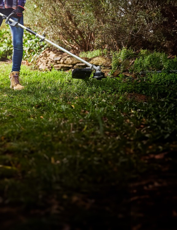 brush-cutter-versatool-attachment-product-page-hero-mobile-1600x2080-min